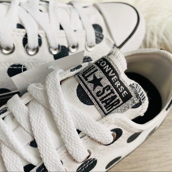 NWT Converse Chuck Taylor All Star Women’s Shoes - Picture 6 of 9